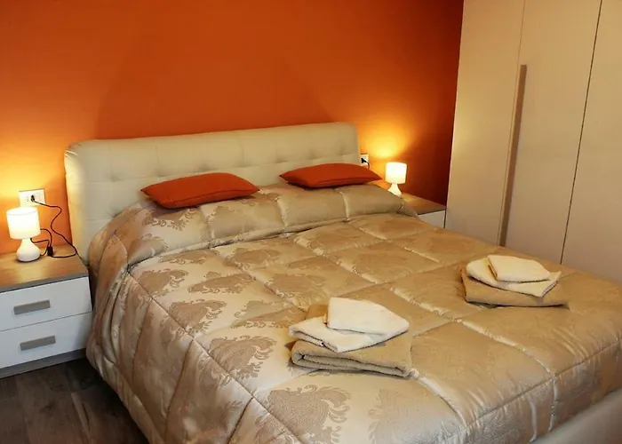 Light & Colours شقة *